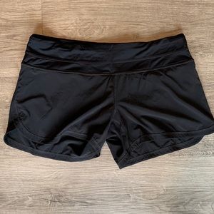 Sz10 Lululemon shorts